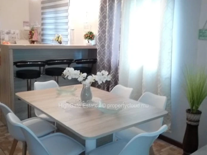 Apartment For Rent 2 Beds 