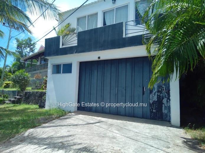 Family House 5 Bedr